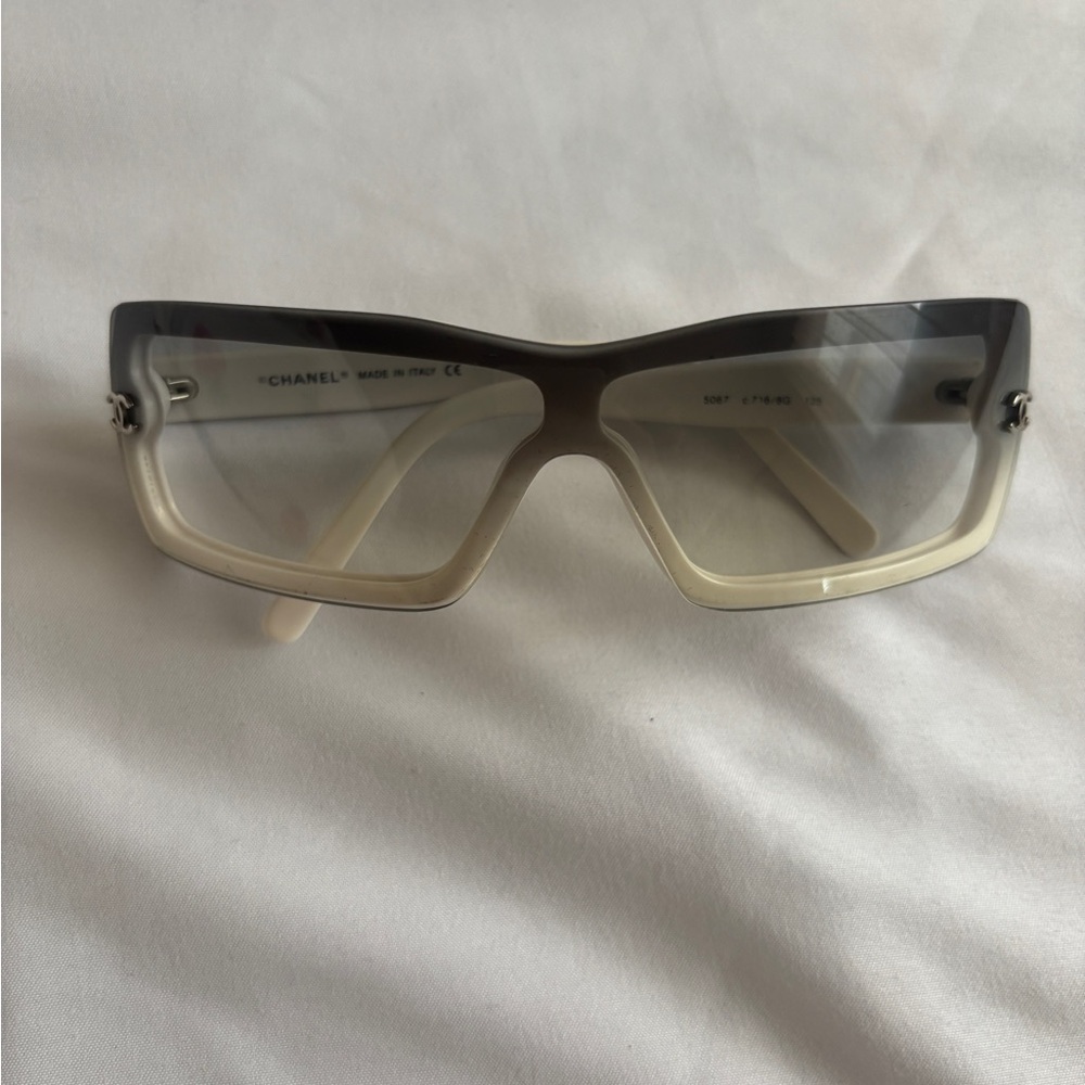 Chanel sunglasses vintage 90’s 2000’s